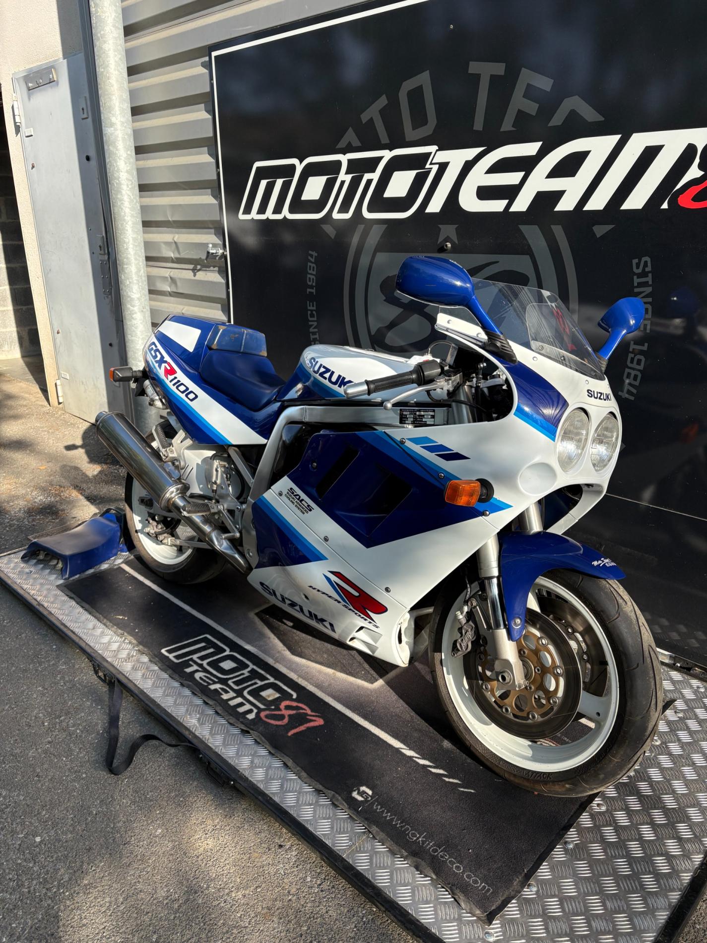 SUZUKI gsx-r 1100