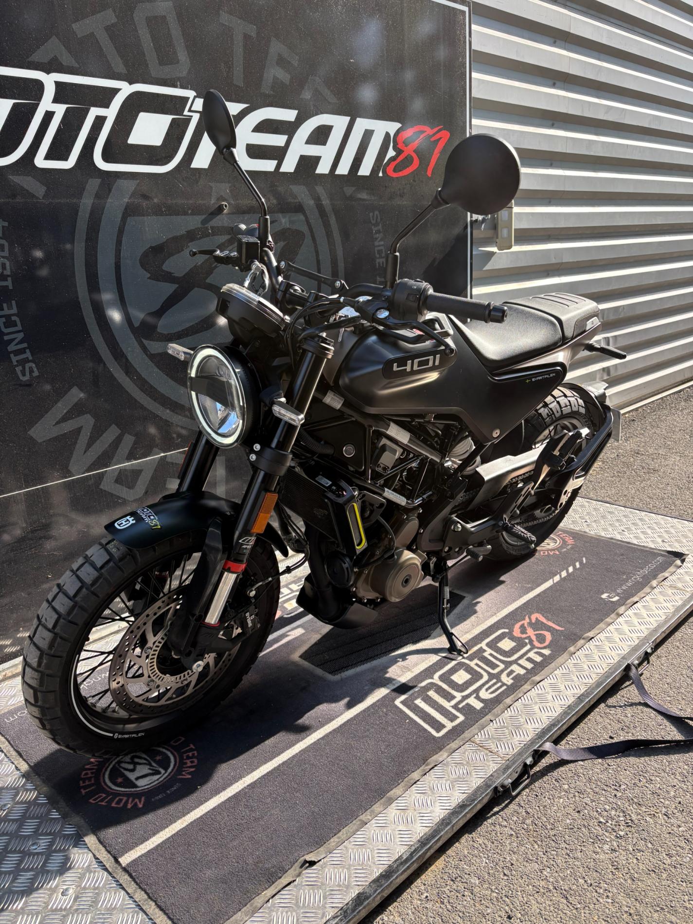 HUSQVARNA 401 SVARTPILEN 2022